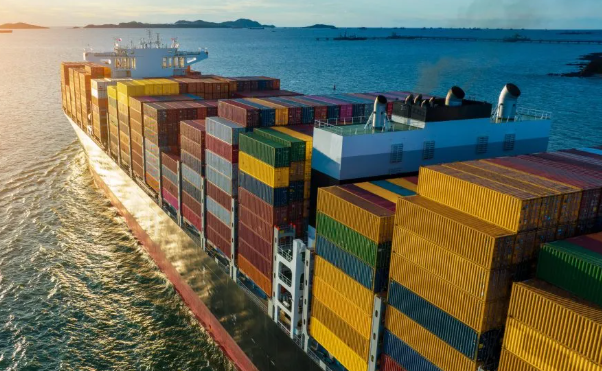Australia records trade surplus in June