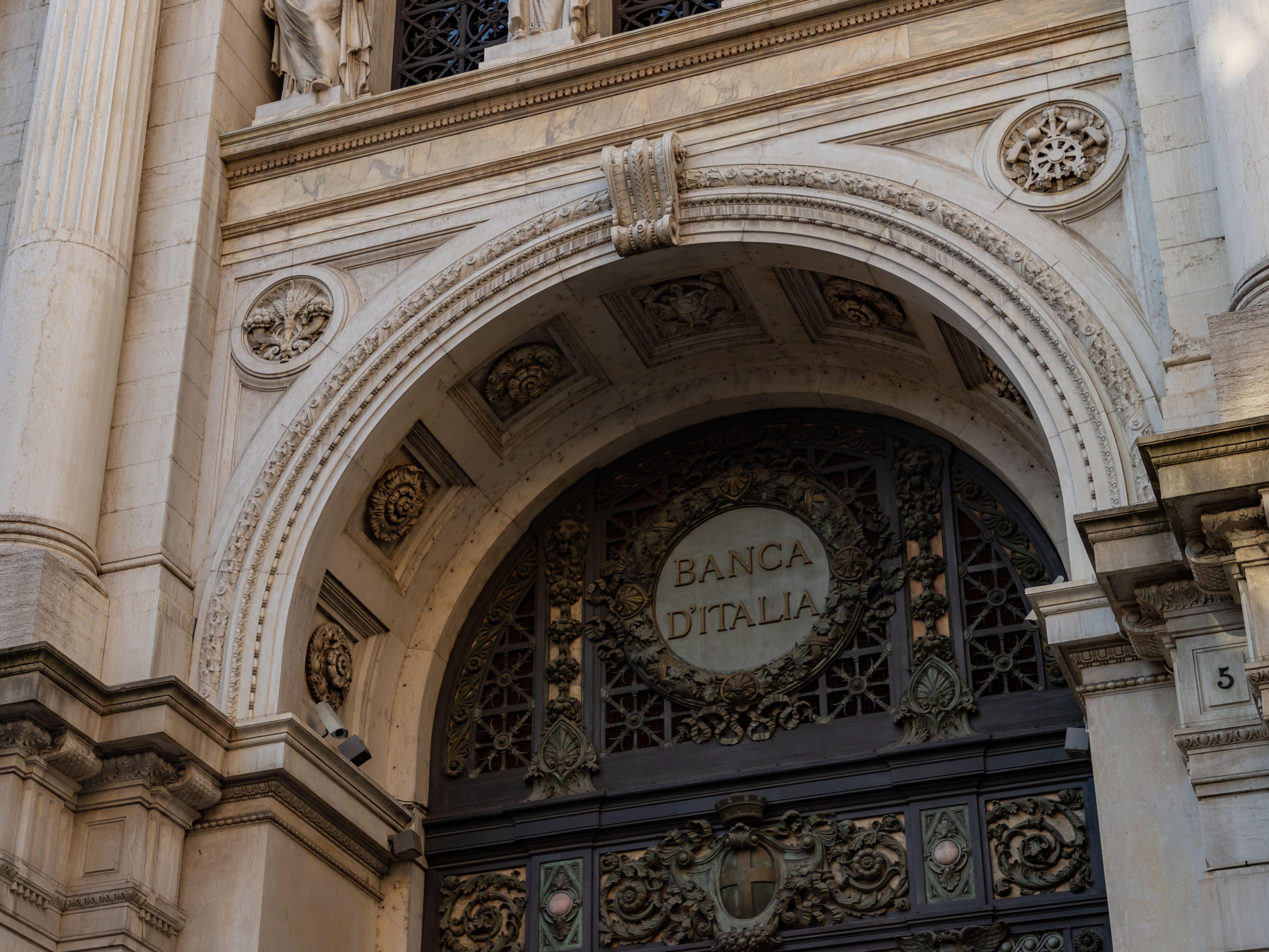 Italy's public debt down €10 billion in May