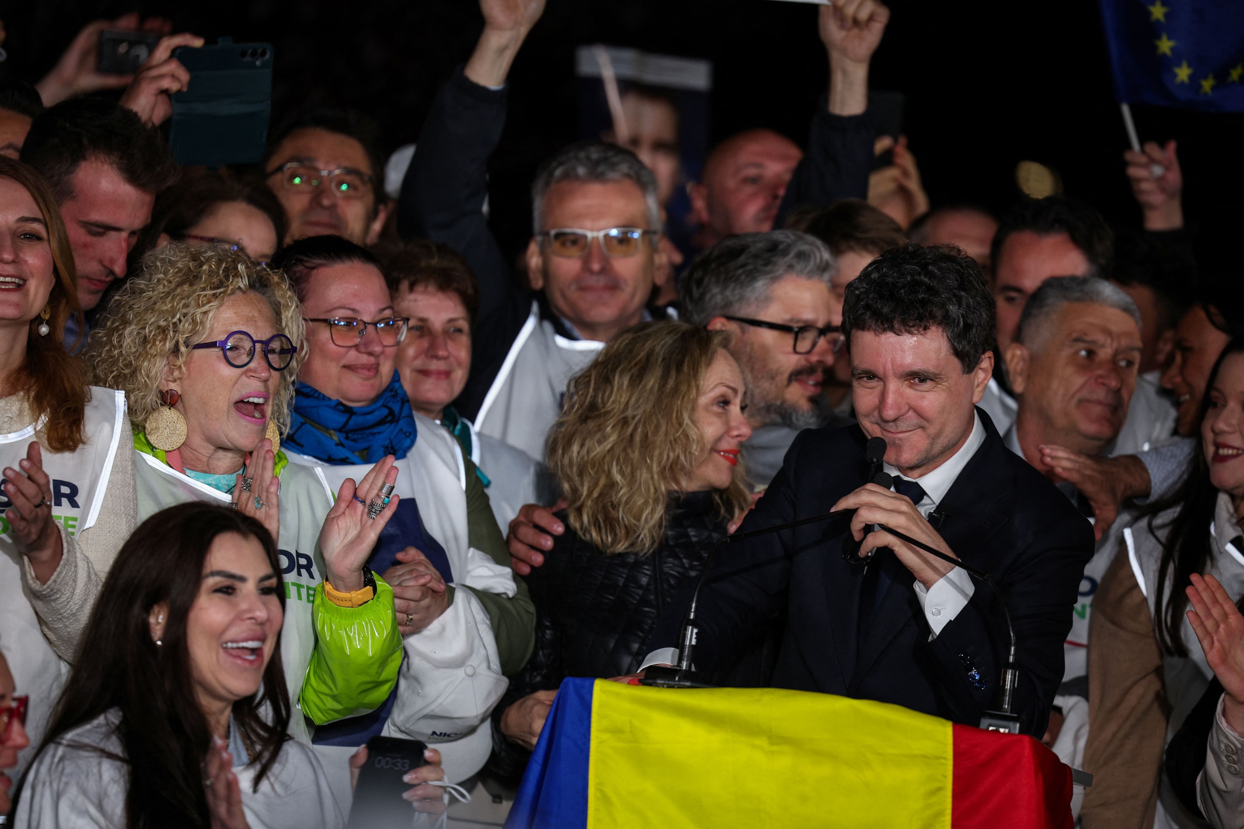 Bucharest Mayor wins Romanian presidential election