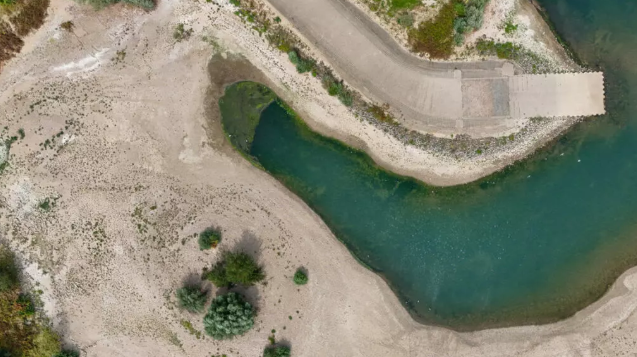 Low river levels threaten German chemicals production