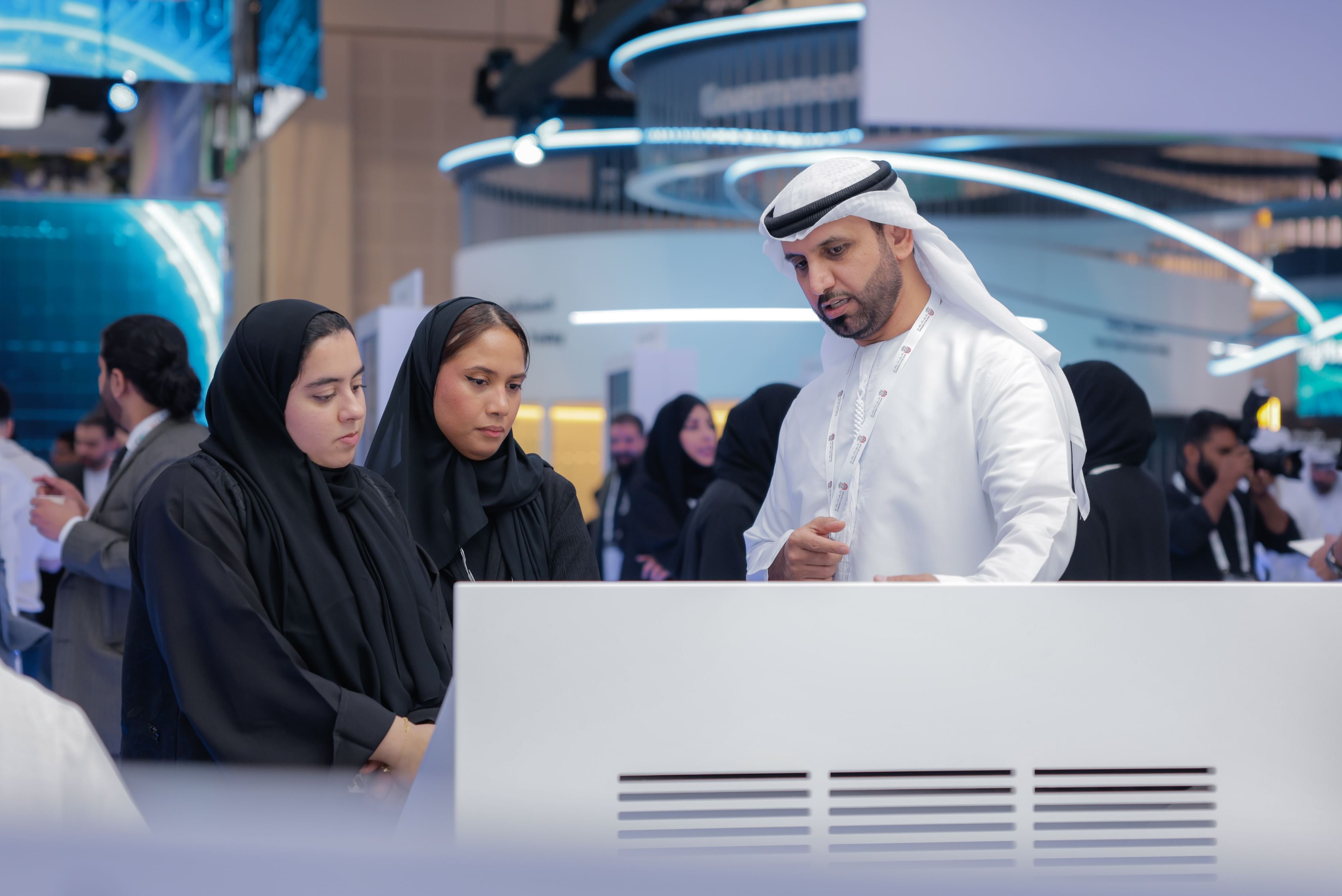 DCD Abu Dhabi showcases community platform ‘Bayanat’ at GITEX Global 2024