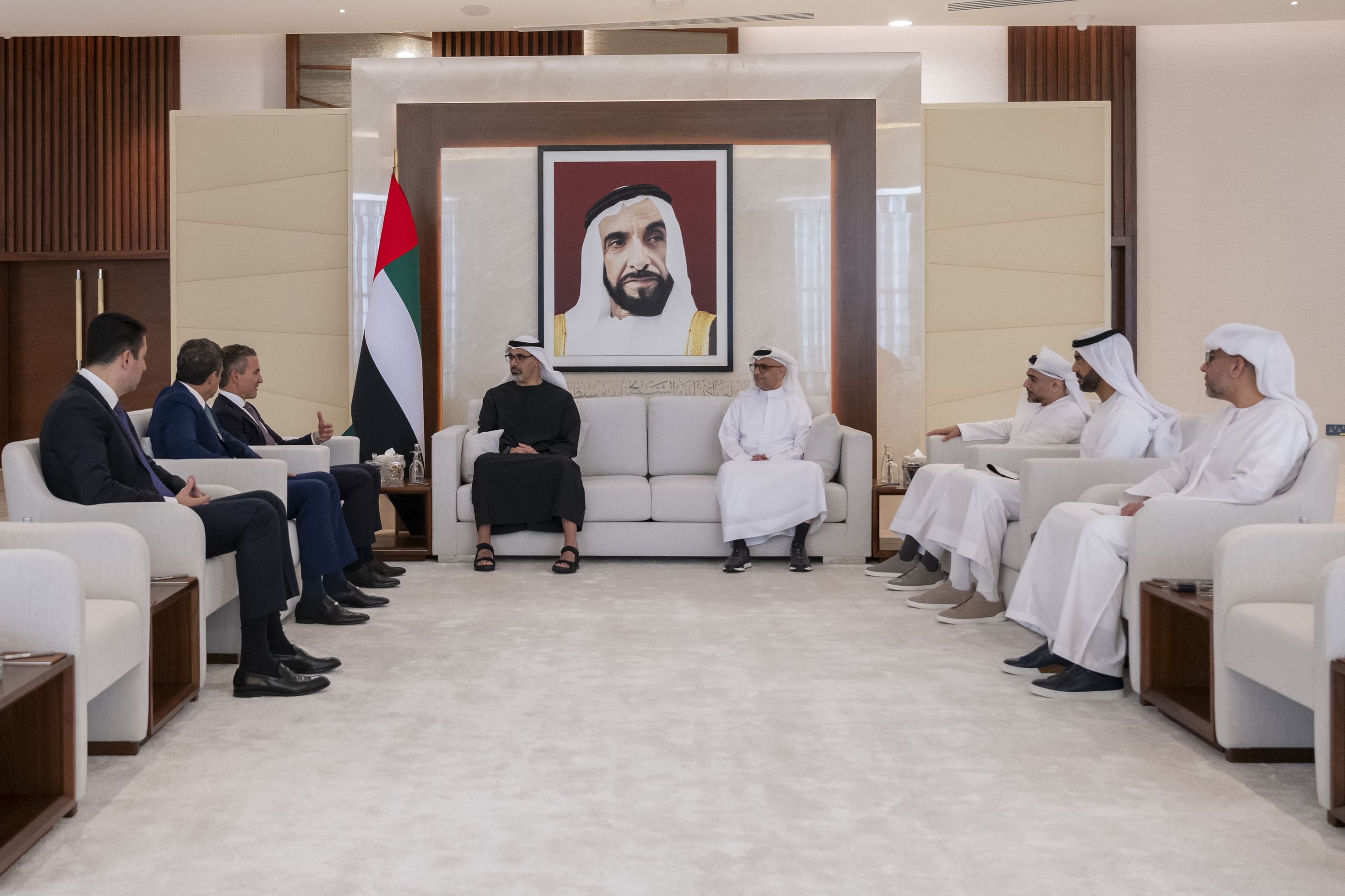 Khaled bin Mohamed bin Zayed meets CEO of Nubank for digital banking and financial services
