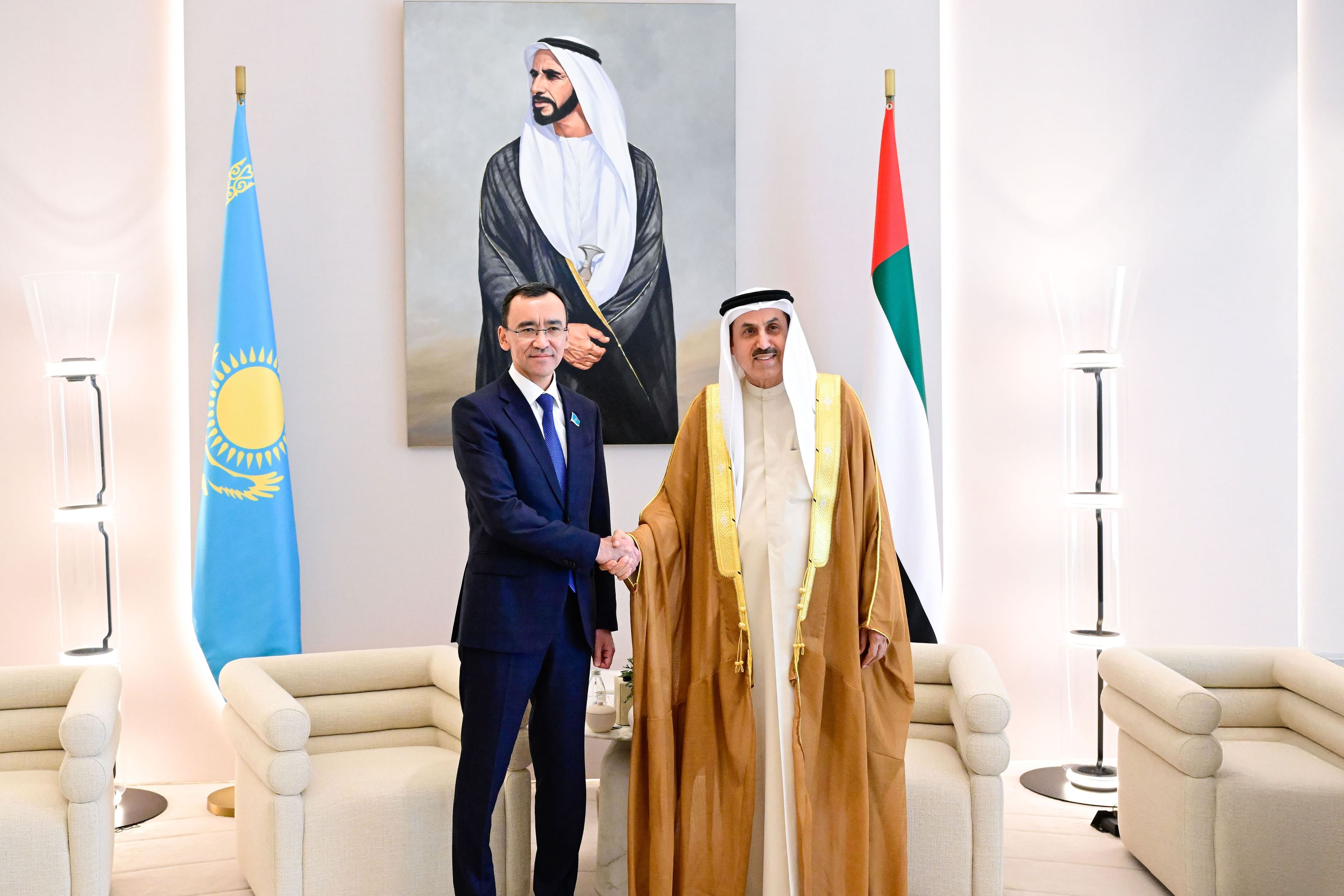 Saqr Ghobash receives Chairman of Kazakh Senate