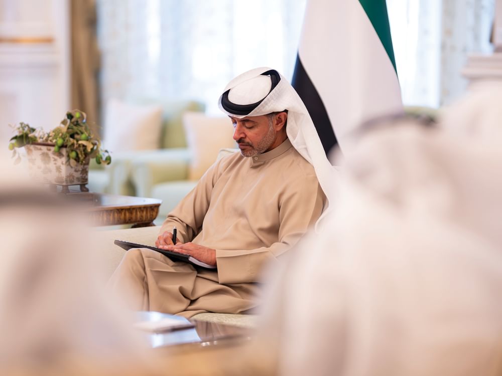 Hazza bin Zayed reviews key strategic plans for cultural, tourism projects in Al Ain Region
