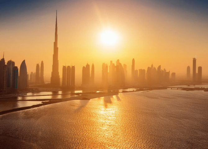 Temperatures to hit 44°C amid dust and possible fog overnight 