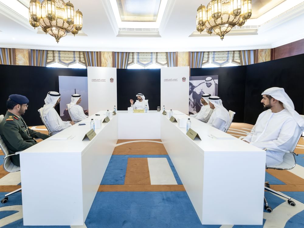 Hamdan bin Mohammed chairs Supreme Space Council Meeting, reviews space sector's new strategic approach