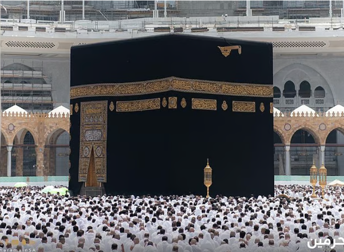 Saudi Arabia announces deadlines for Umrah visas and pilgrims' departures
