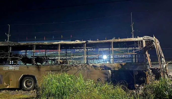 Bus fire kills 7 passengers in Vietnam