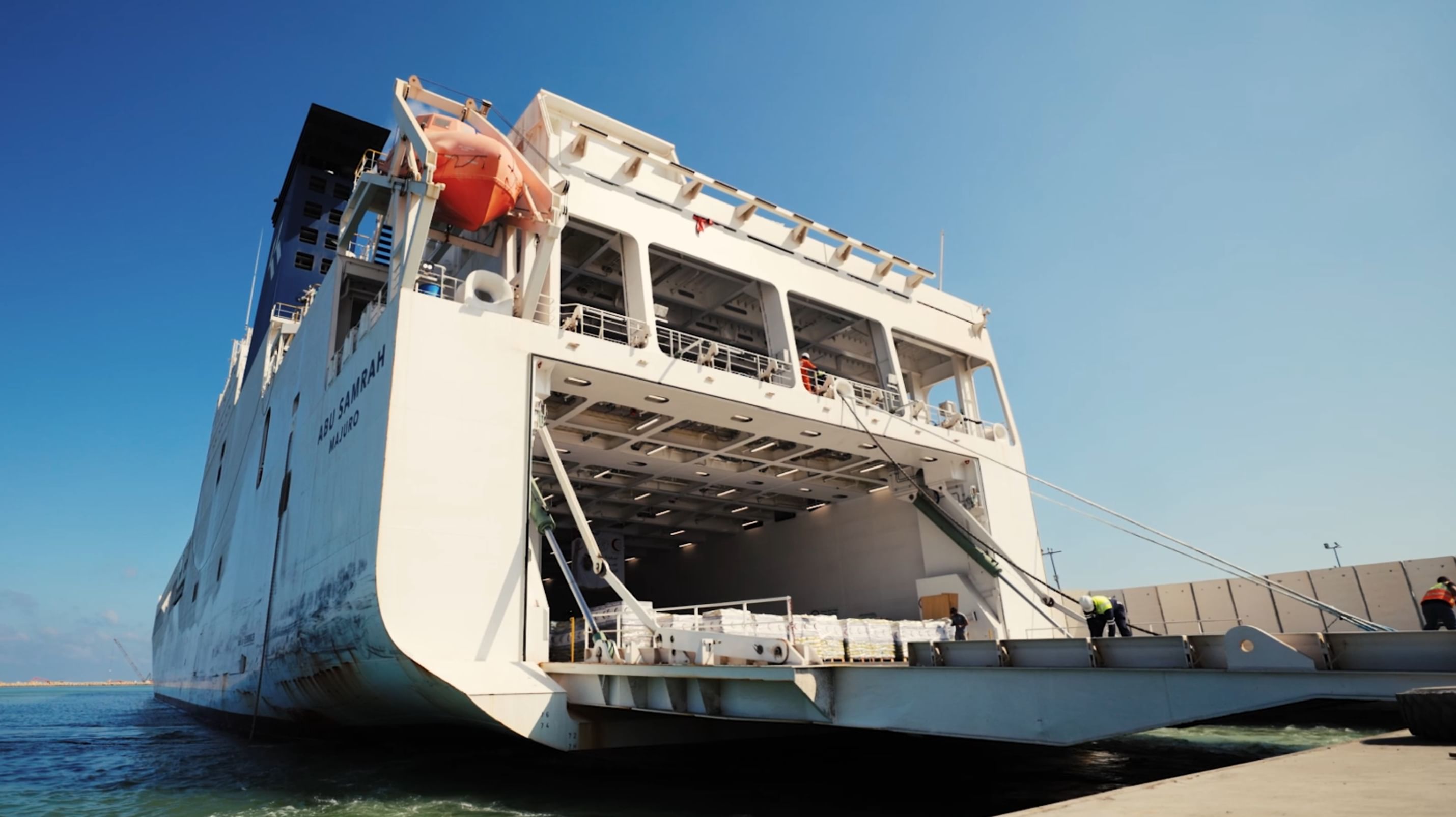 Hamdan Humanitarian Ship arrives in Al Arish under ‘Operation Chivalrous Knight 3’