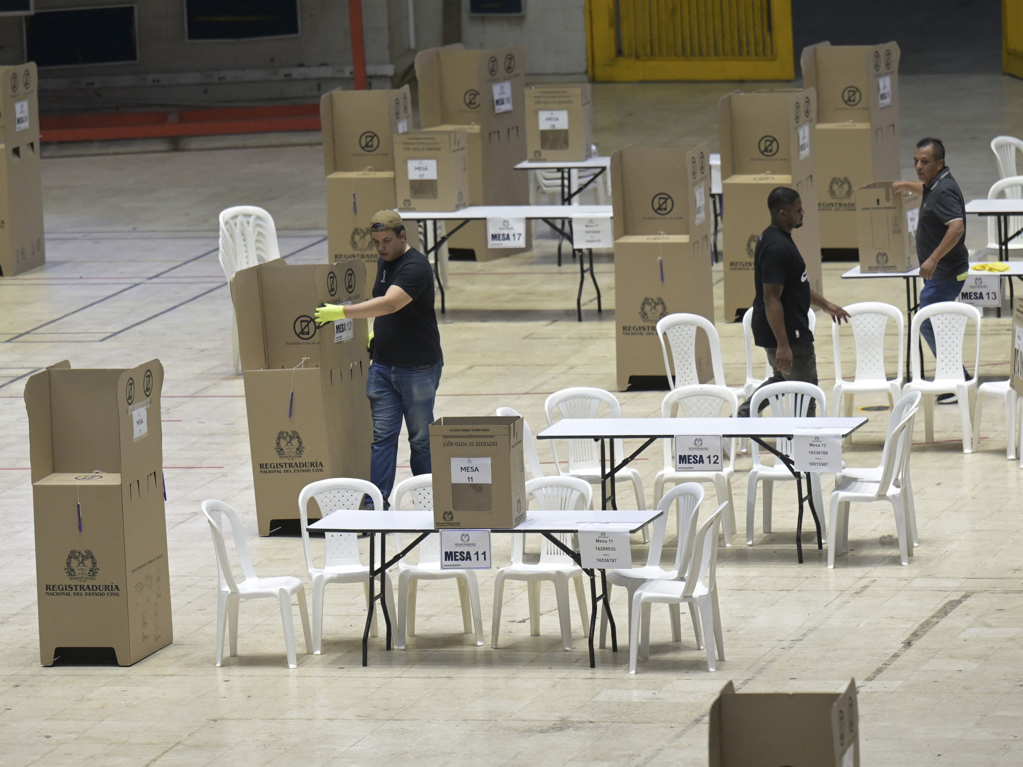 Colombia holds presidential election on Sunday