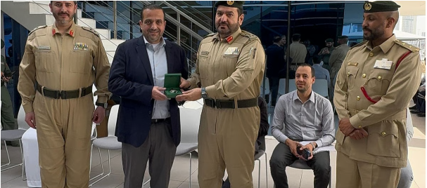 Dubai Police honour expat for returning Dh200,000 found in public parking area