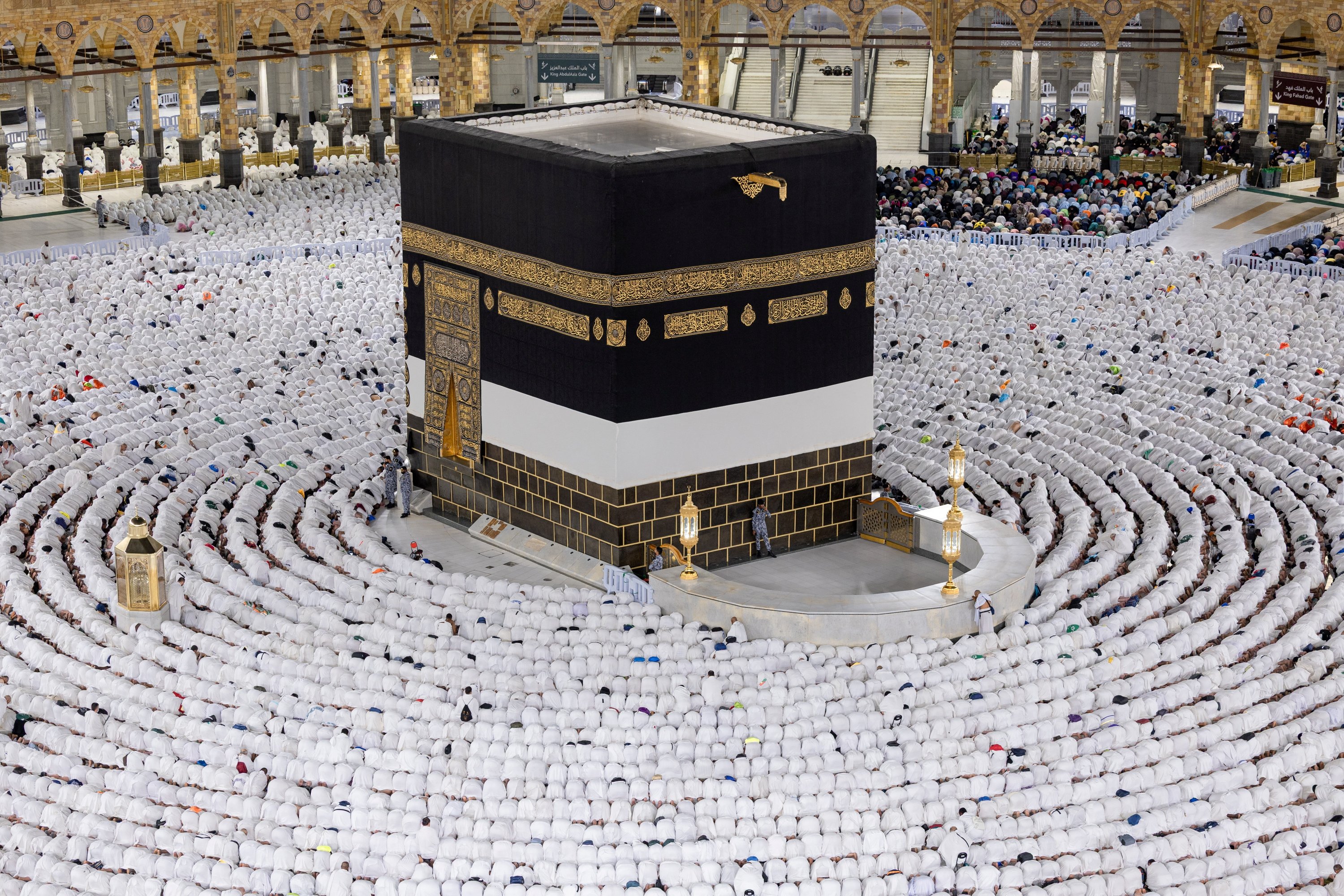 More than 860,000 foreign pilgrims arrive in Saudi Arabia for 2026 Hajj season