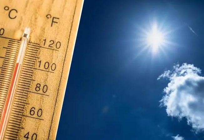 Extreme heat brings 49°C temperatures 