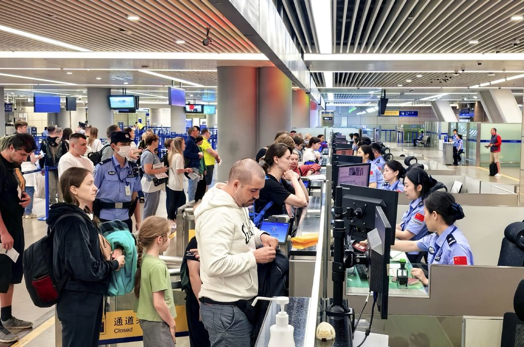Shanghai airports, cruise ports experience summer travel boom