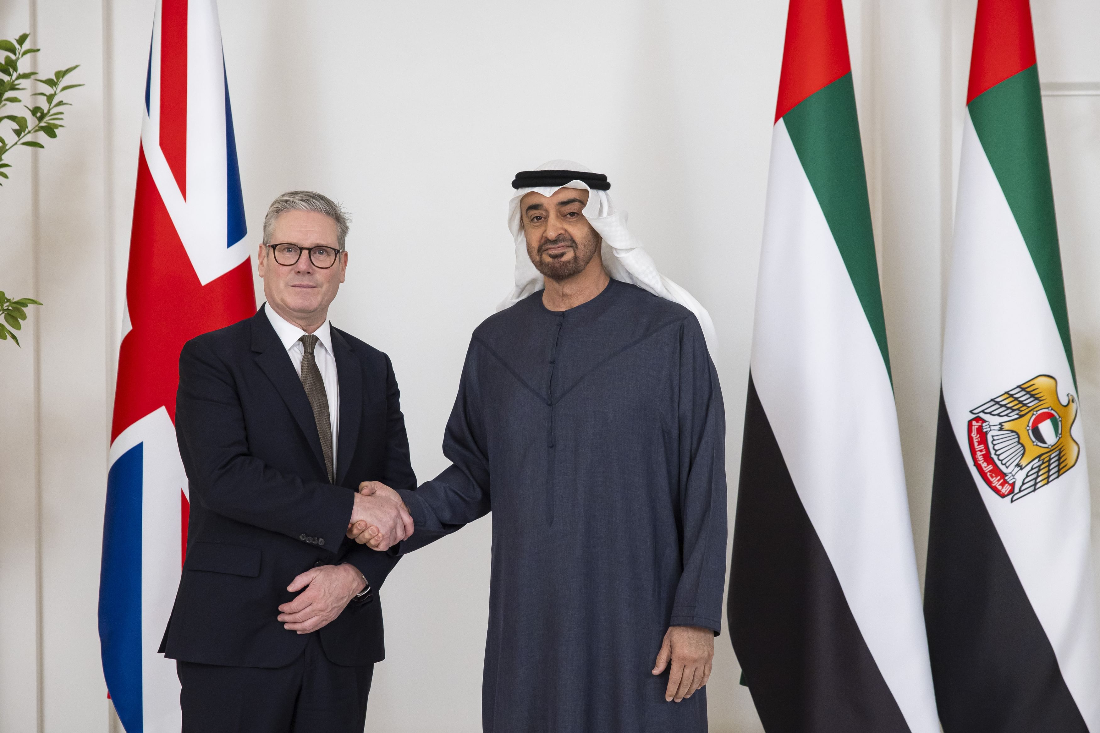 UAE President, UK Prime Minister discuss bilateral relations 