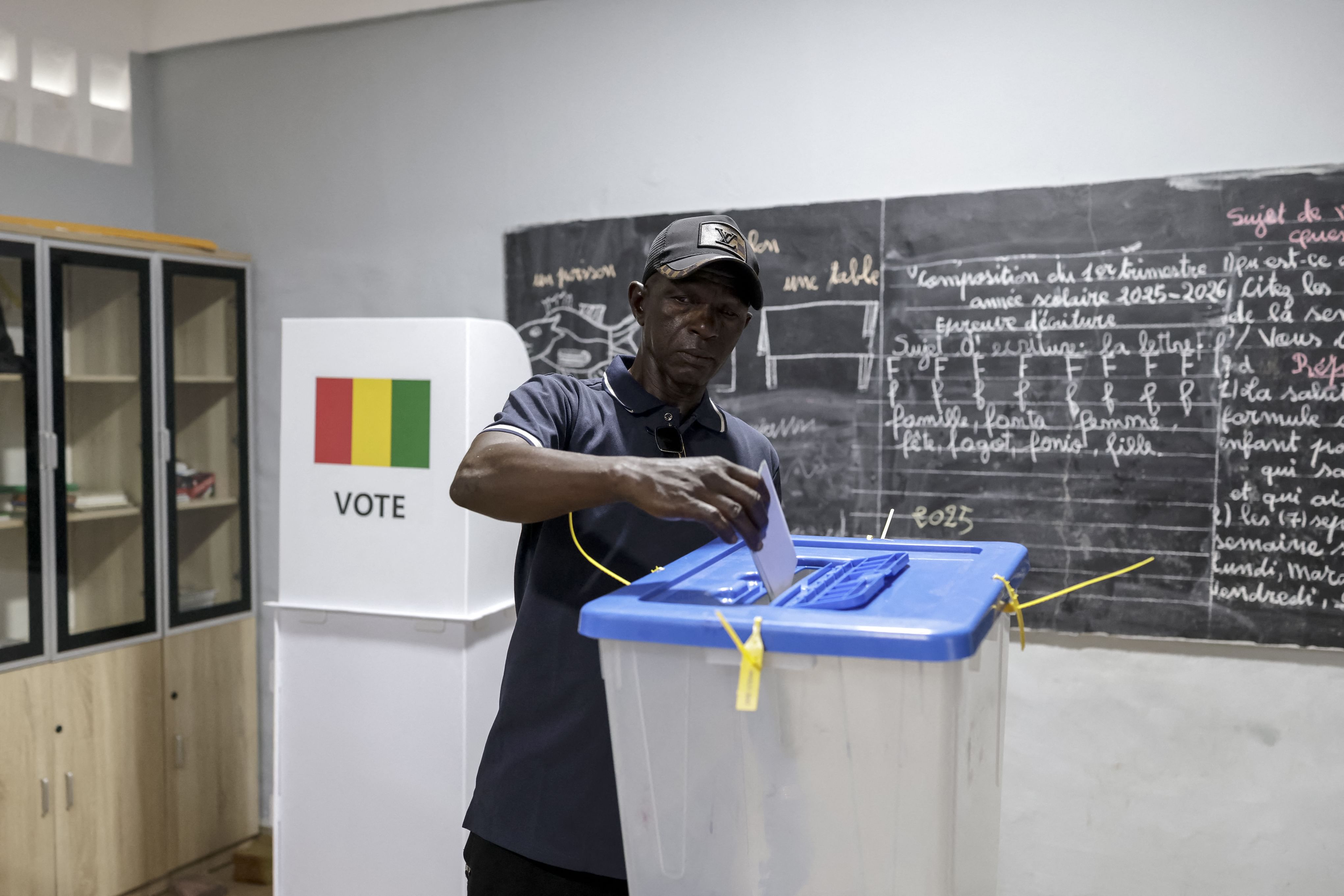 Nine candidates compete in Guinea presidential election