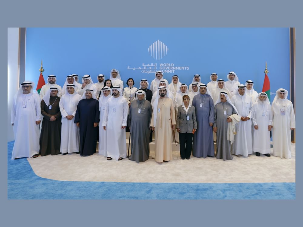 Mohammed bin Rashid meets with Kuwaiti businessmen attending UAE-Kuwait Economic Forum