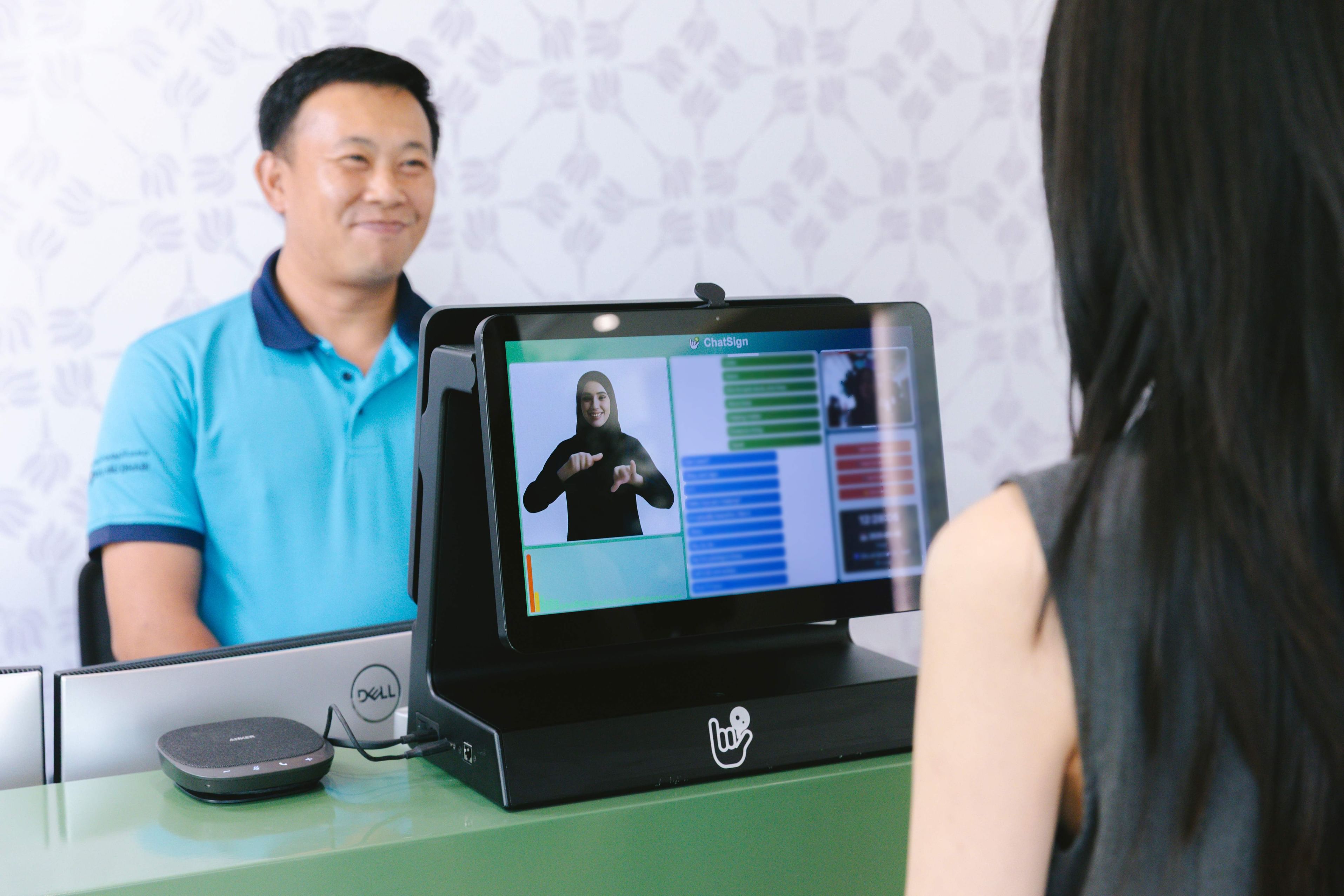 NYU Abu Dhabi launches AI-powered sign language translation system