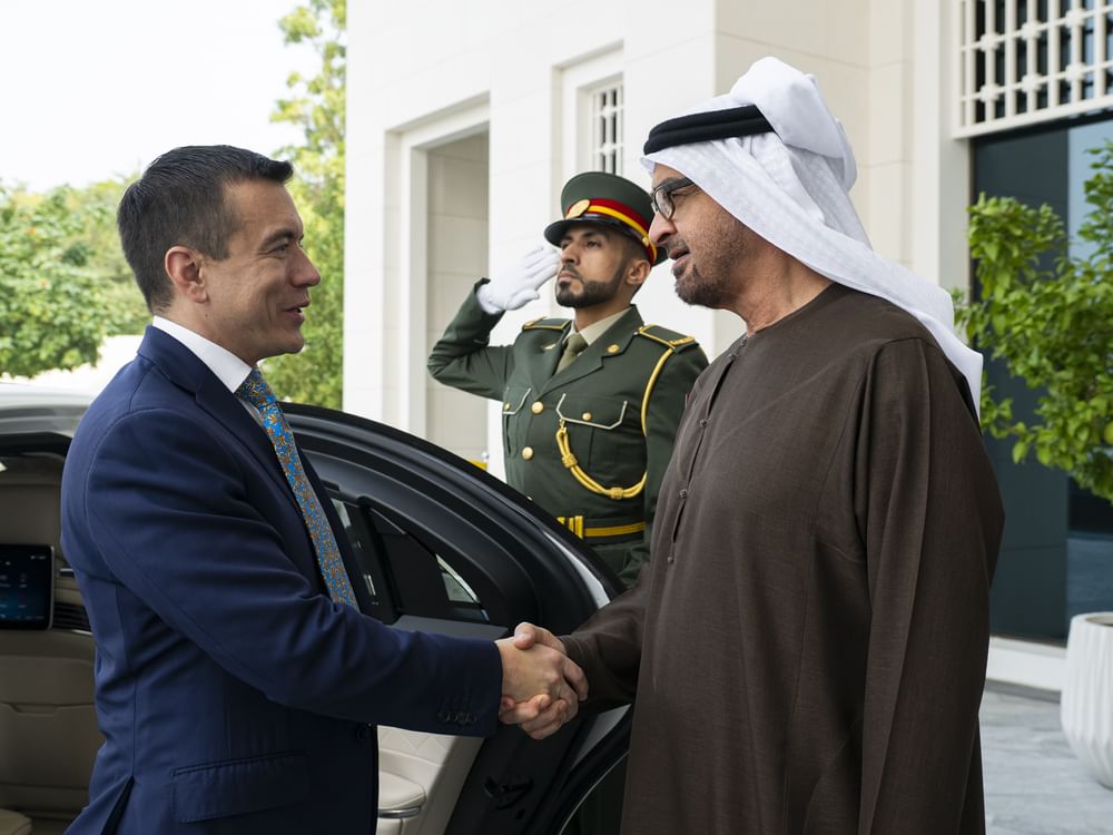 UAE President discusses bilateral cooperation with President of Ecuador, witnesses signing of agreements