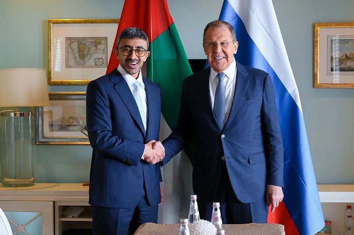 Abdullah bin Zayed, Lavrov discuss regional developments over phone
