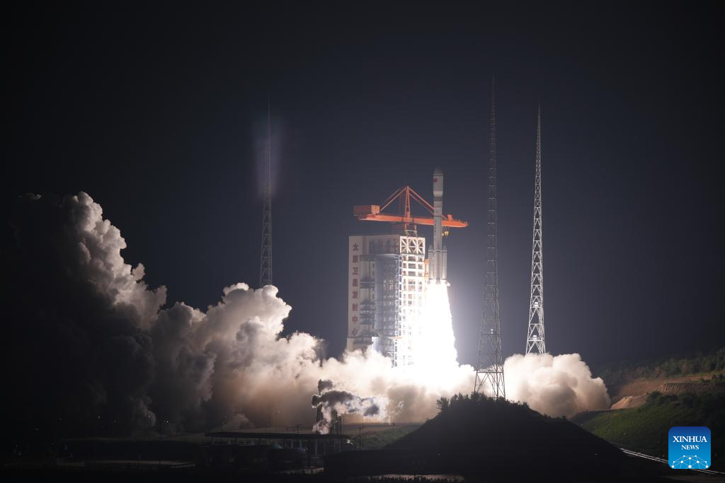 China launches low Earth orbit satellite group 