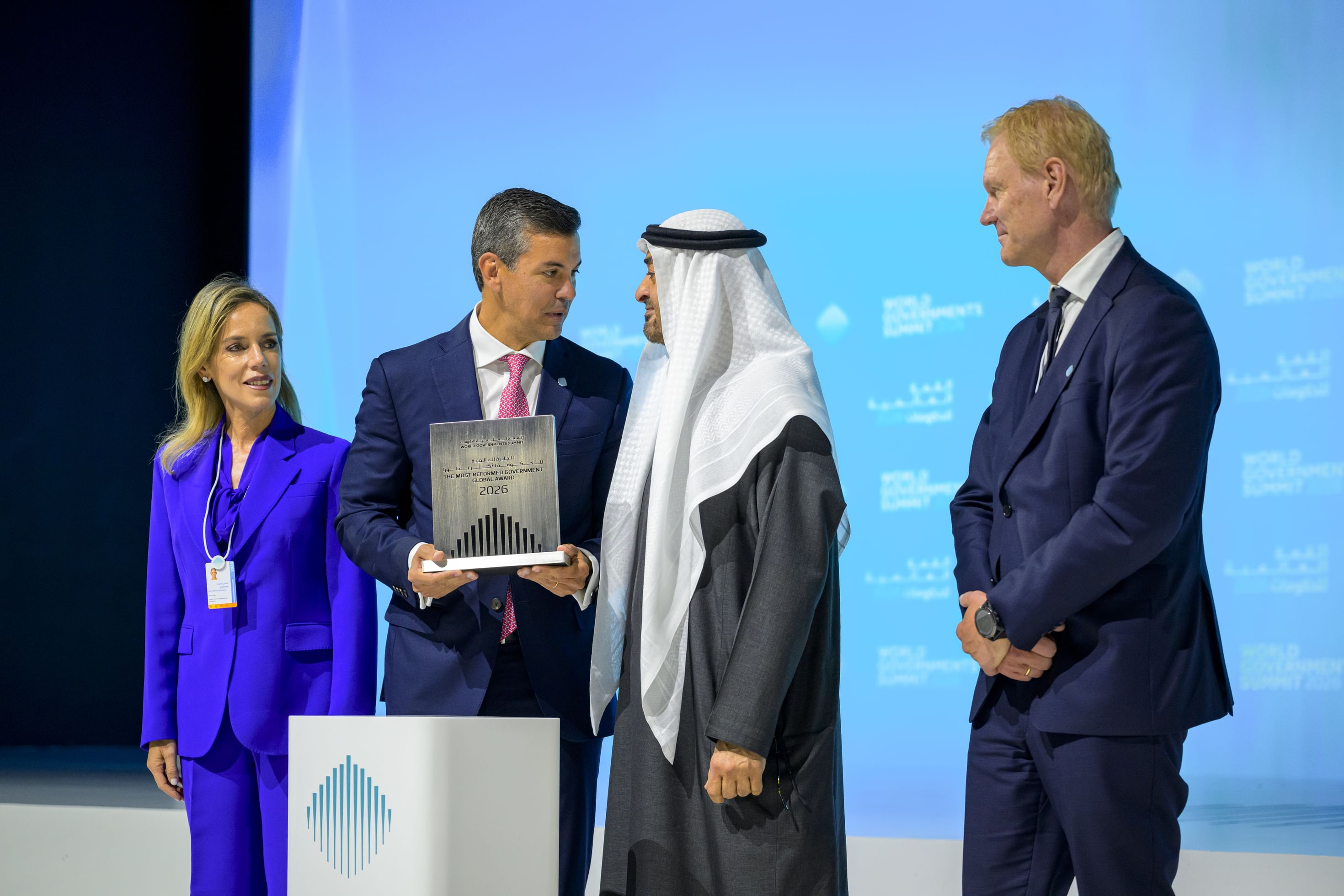 UAE President presents the Most Reformed Government Global Award to Paraguay President