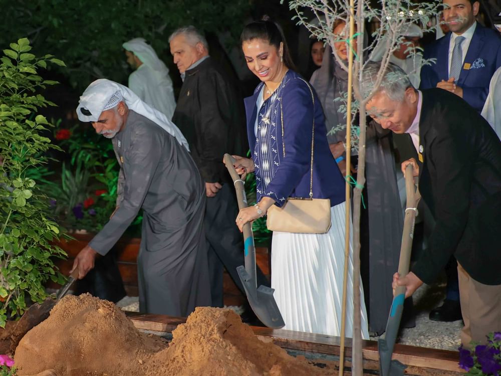 Nahyan bin Mubarak leads 'Tolerance Walk to Mars' with participation of 3,000 people from various communities