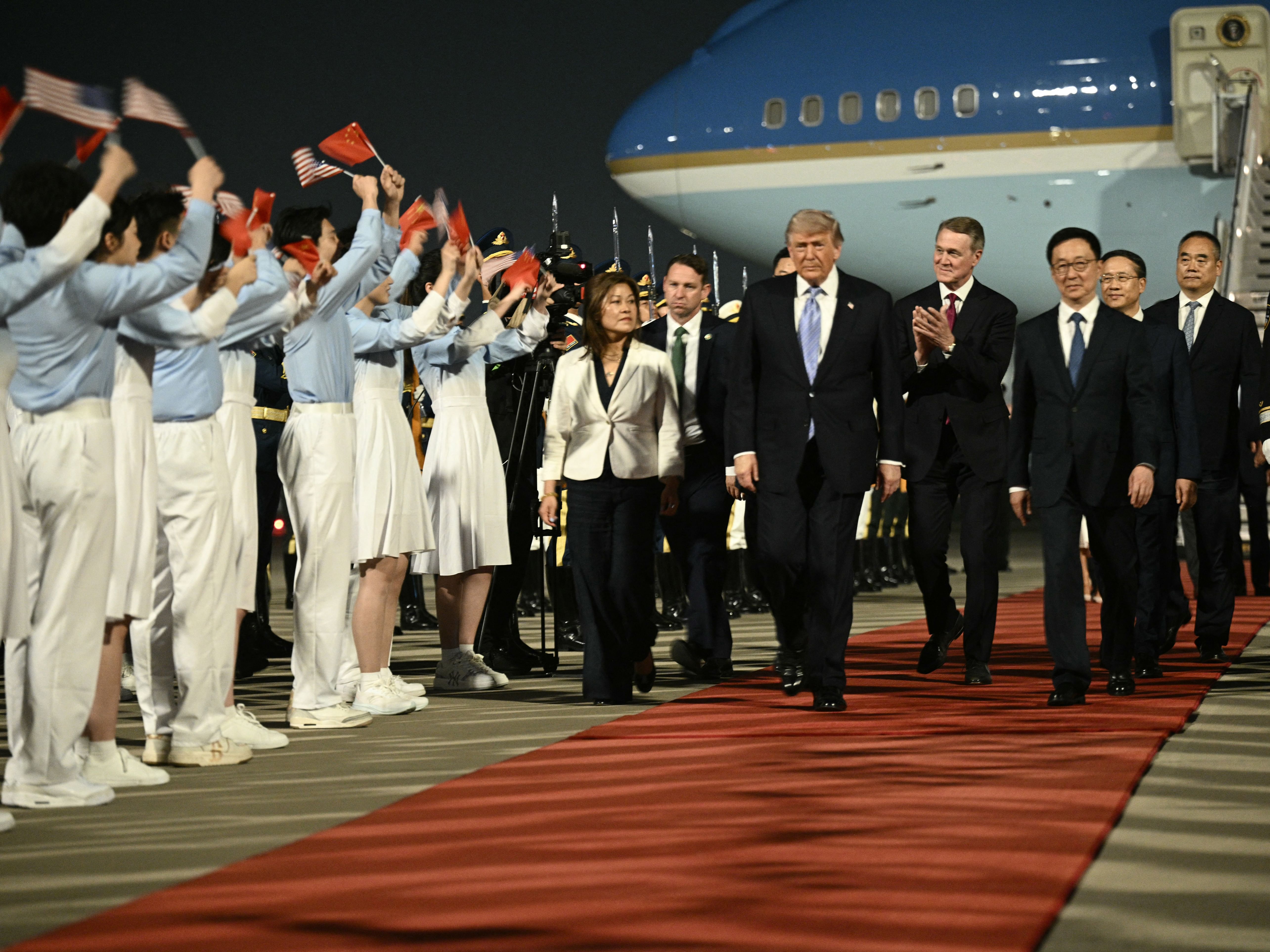 US President begins working visit to China
