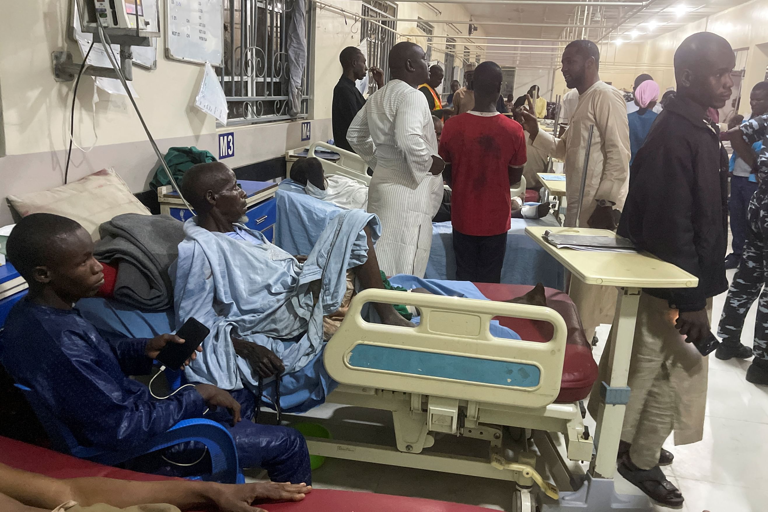 Blast at mosque in Nigeria kills 5, injures over 30