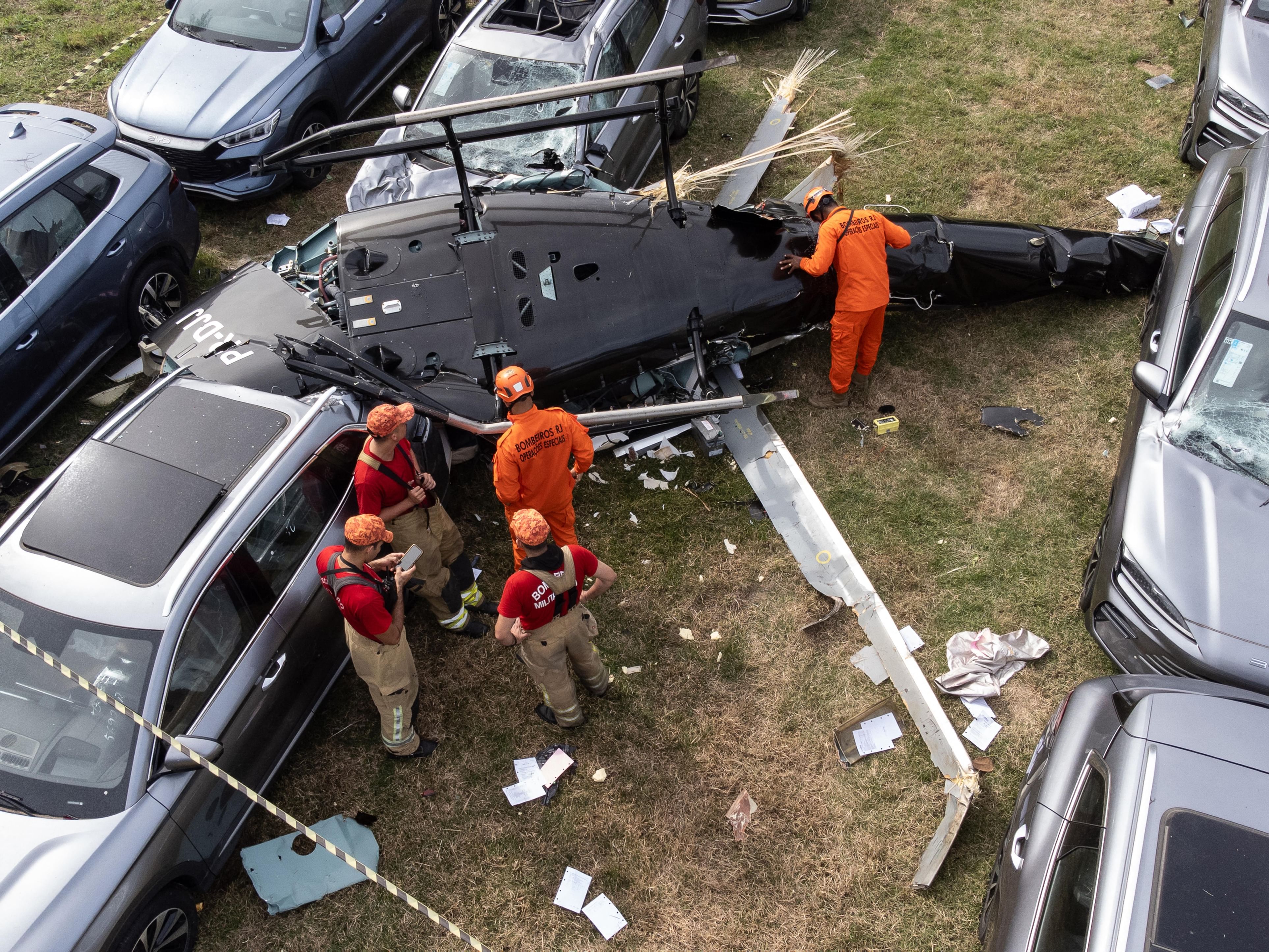 Two helicopters collide in mid-air near Rio de Janeiro, leaving six dead