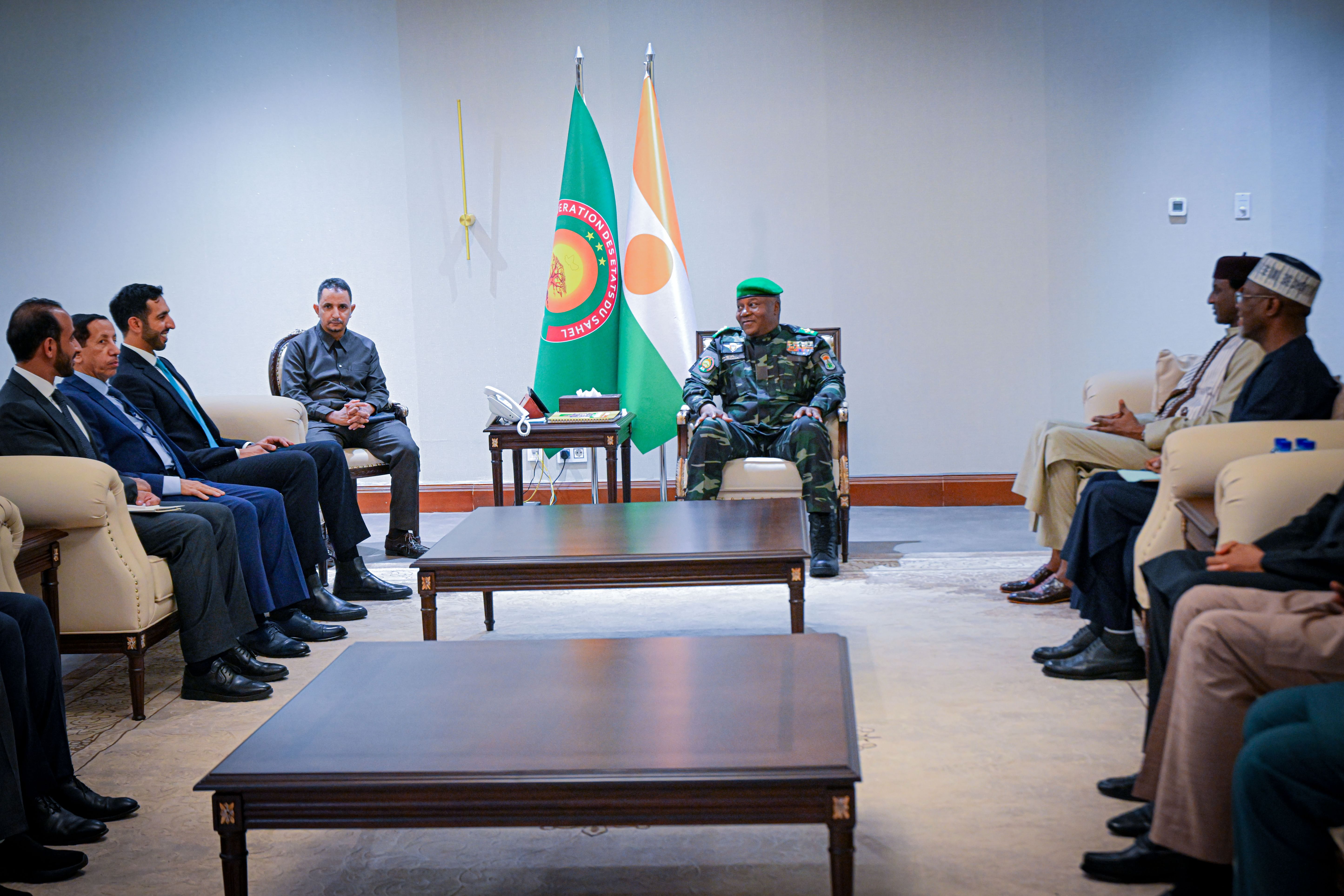 Shakhboot bin Nahyan Al Nahyan meets President of Niger