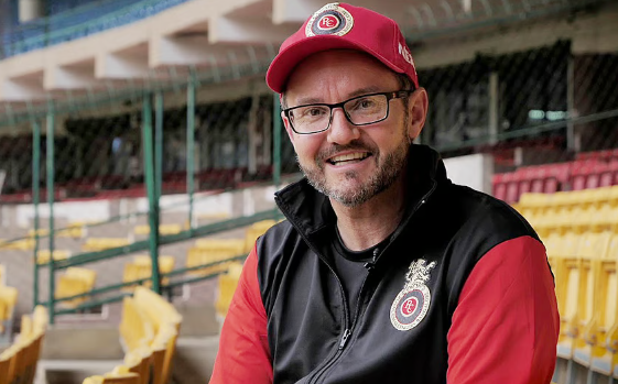 Mike Hesson named Pakistan's new white-ball coach