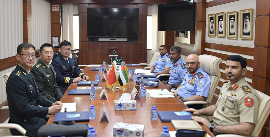 UAE Air Force Commander meets Chinese defence official 