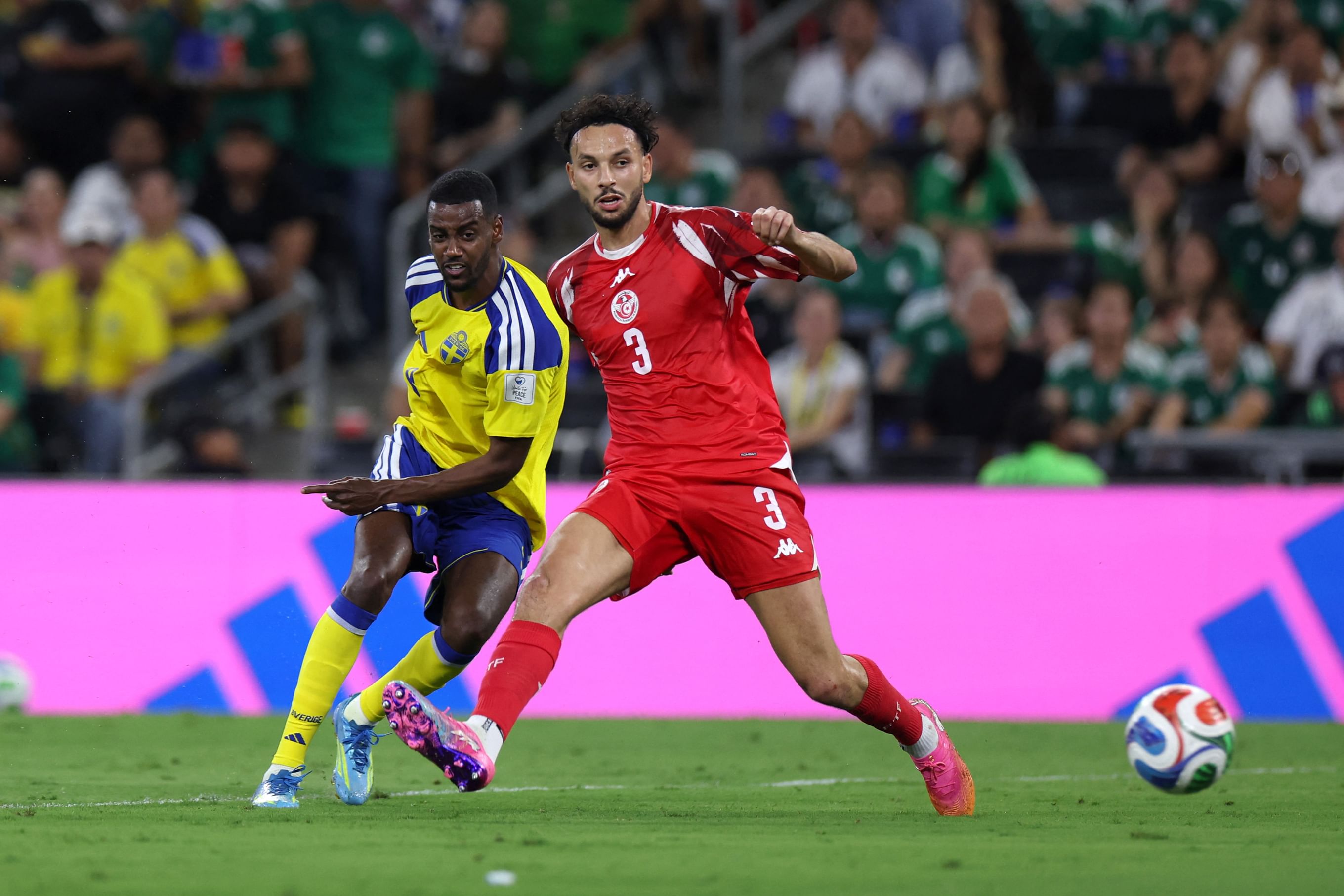 Sweden beat Tunisia 5-1 in World Cup opener