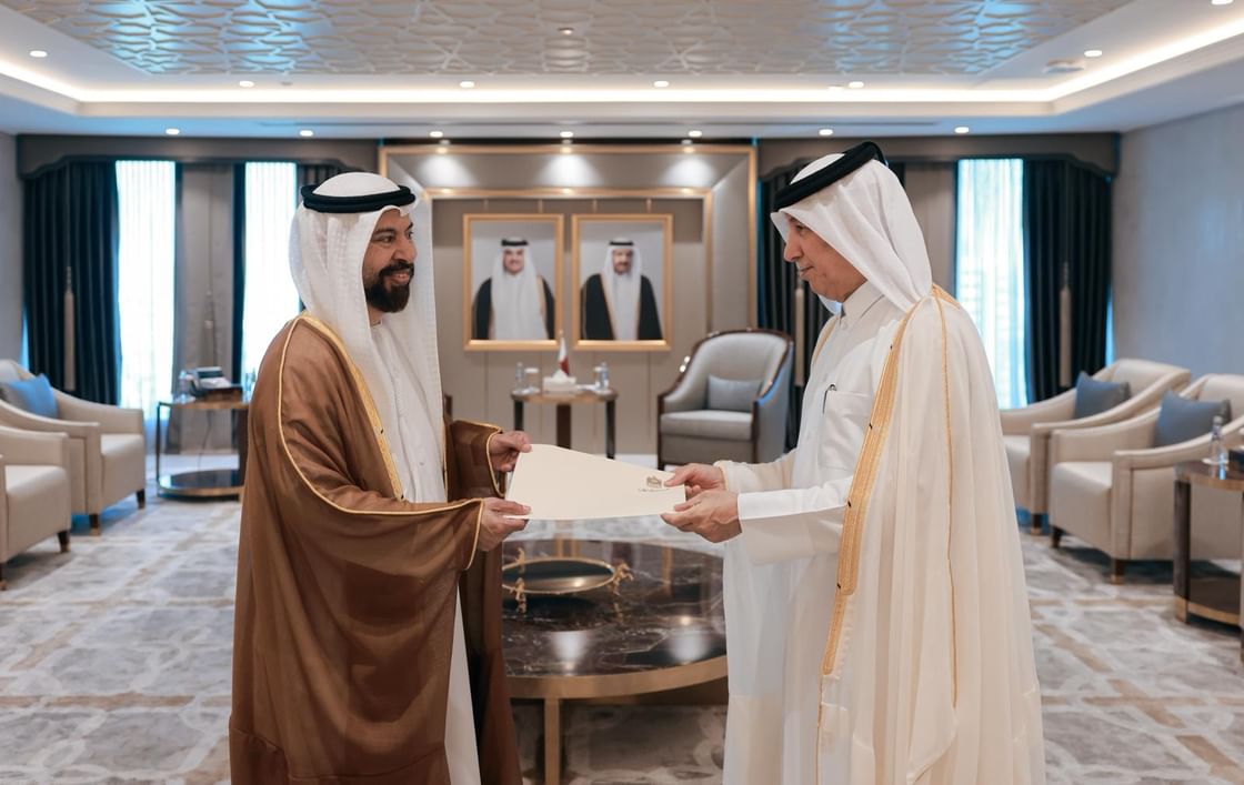 UAE Ambassador presents copy of credentials to Minister of State for Foreign Affairs of Qatar