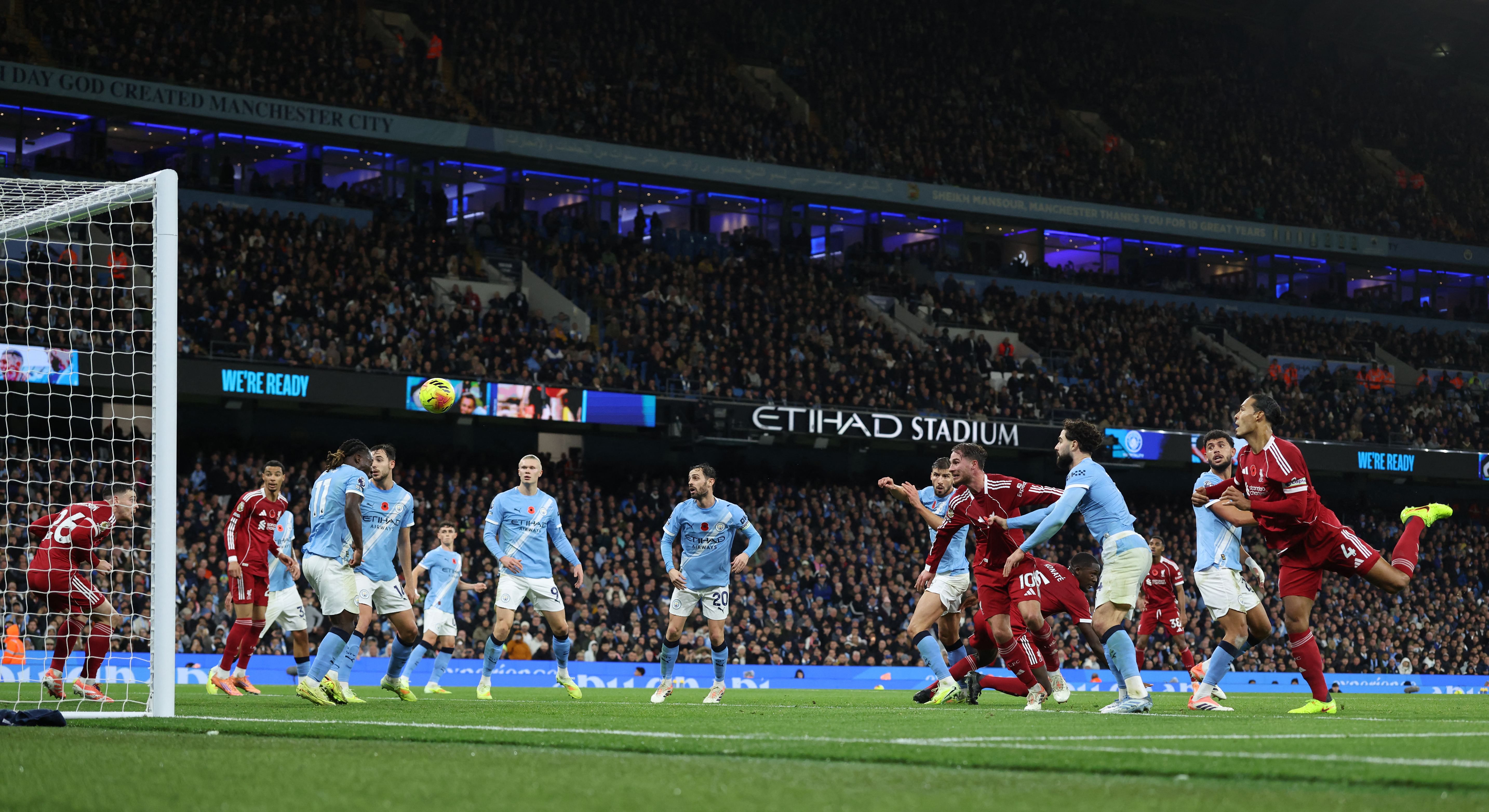 Manchester City overpower Liverpool 3-0