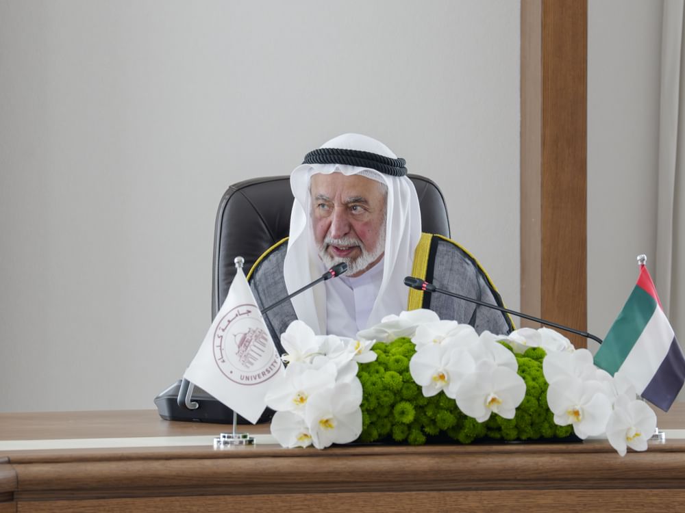 Sharjah Ruler chairs University of Kalba board meeting
