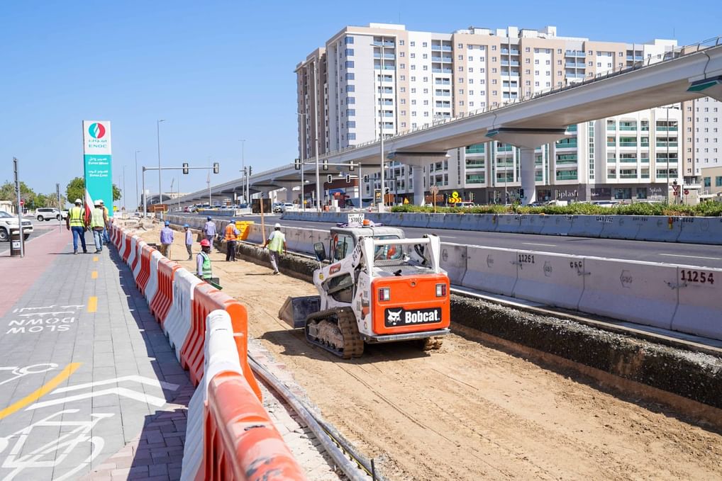 RTA marks 30% completion of 14.5 km dedicated bus, taxi lanes project