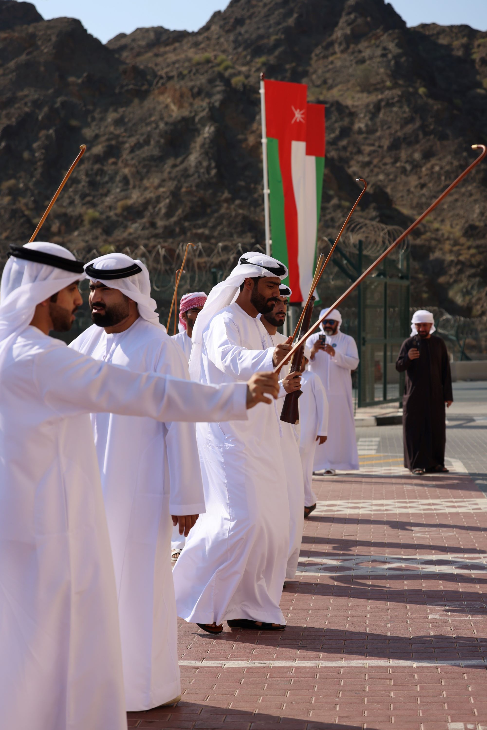 Dubai lights up with festivities commemorating the 54th National Day of Oman