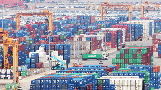 Korea's import prices rebound for first time in 6 months
