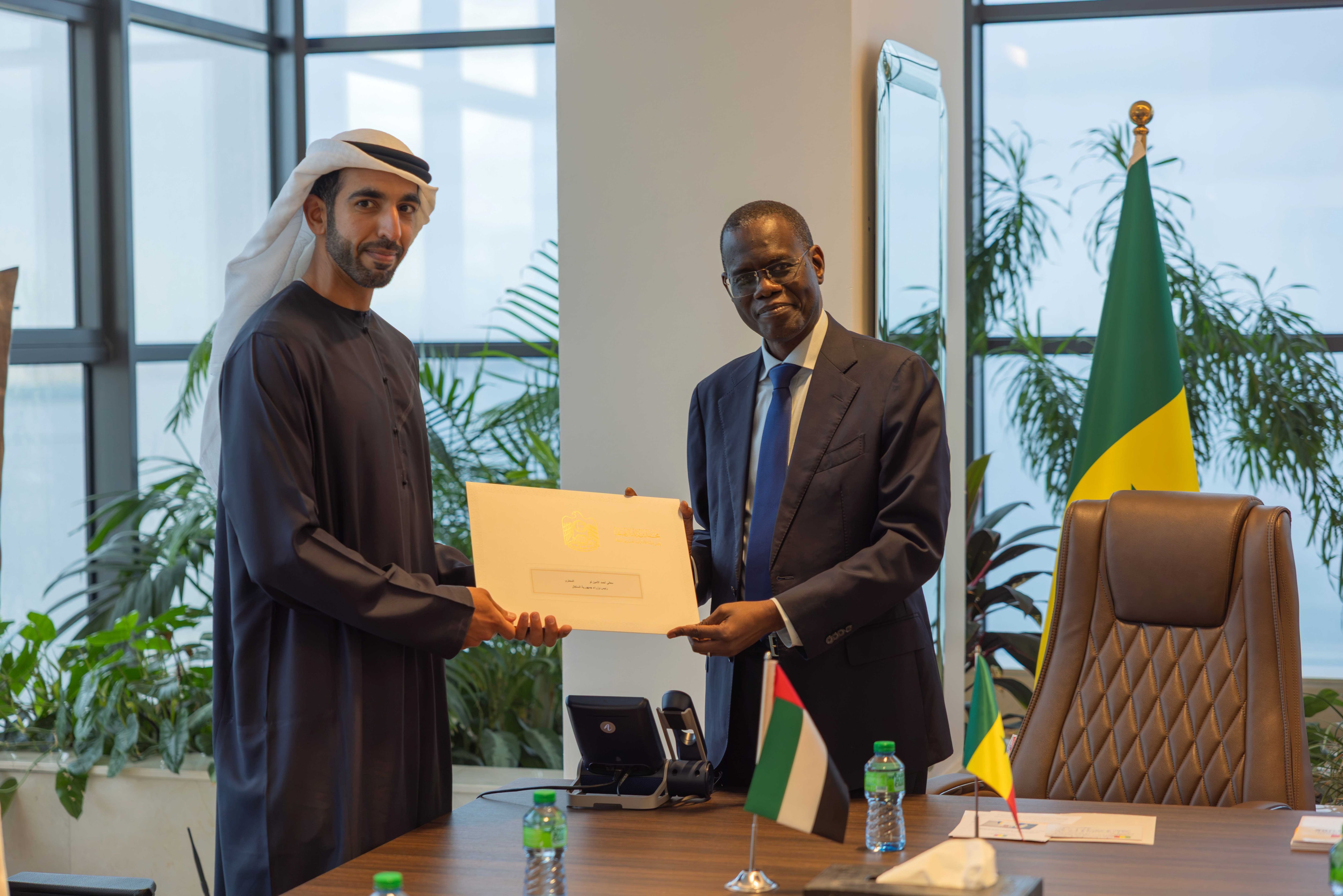 Prime Minister of Senegal receives written message from UAE President during meeting with Shakhboot bin Nahyan in Dakar