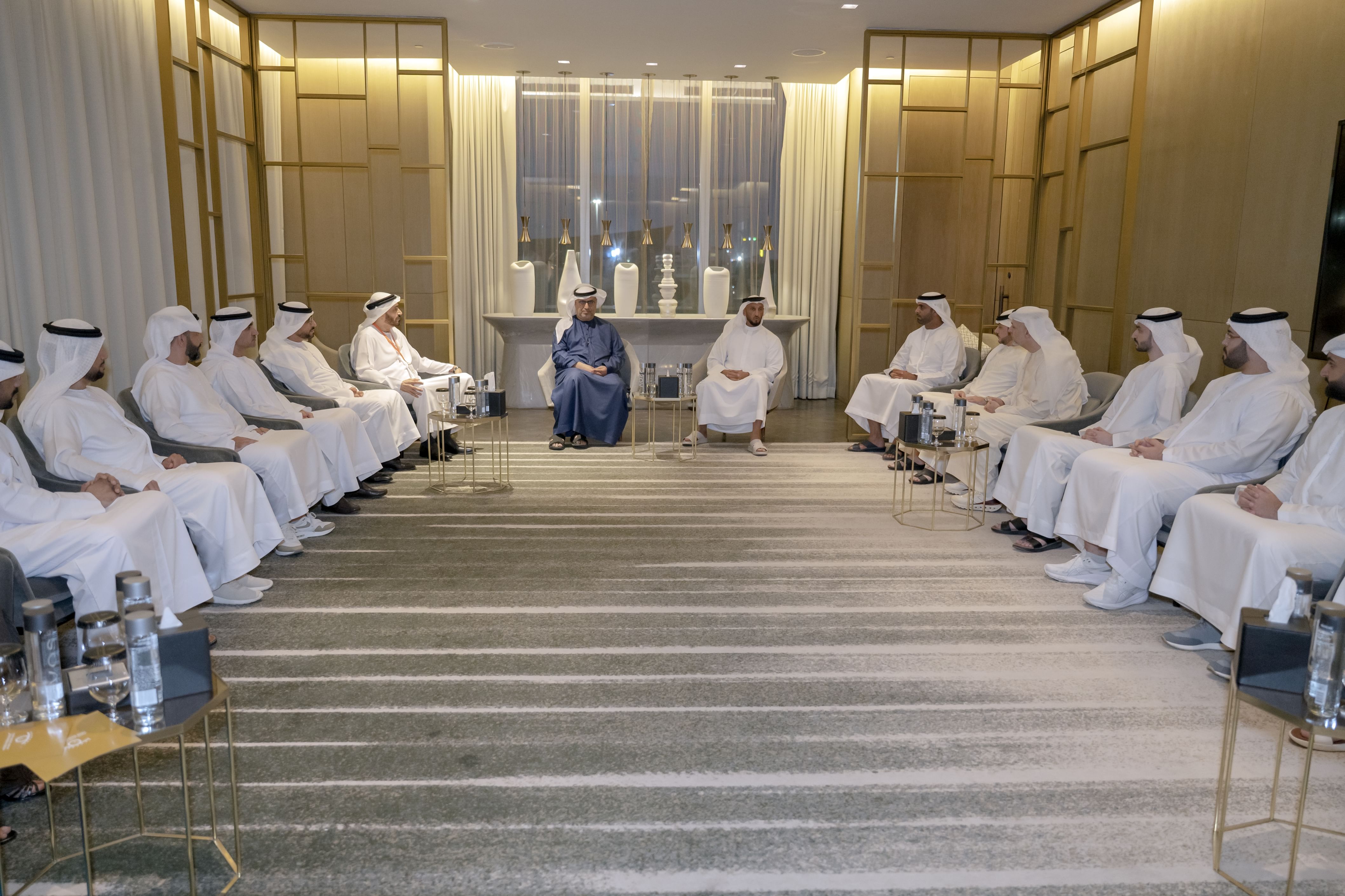 Abdulla Al Hamed meets with Emirati media professionals participating in Arab Media Forum in Kuwait