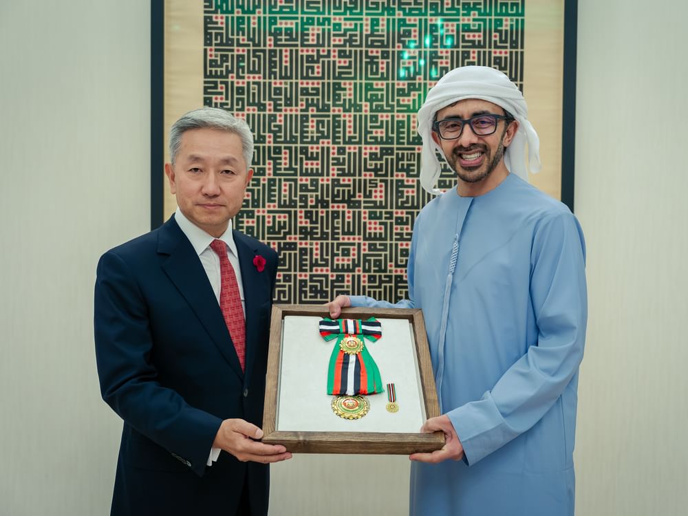 UAE President confers First-Class Order of Zayed II on Chinese Ambassador