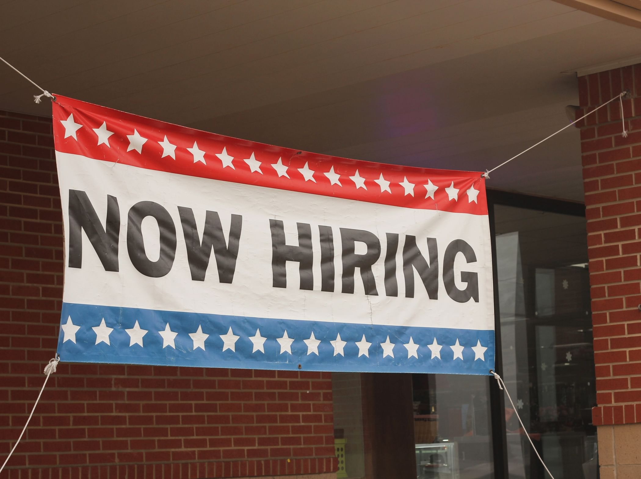 US job growth exceeds expectations in March, adding 178,000 jobs