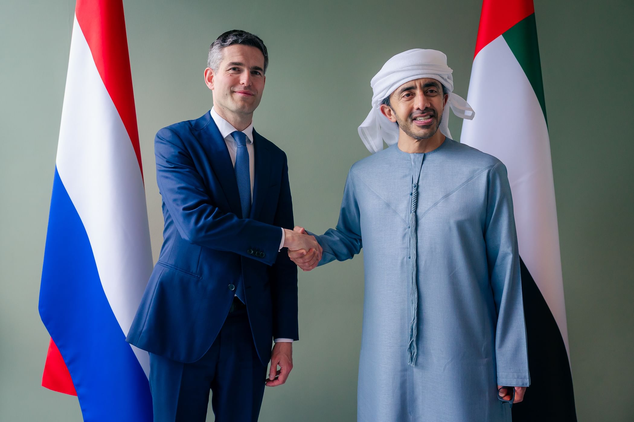 Abdullah bin Zayed, Dutch Foreign Minister discuss bilateral relations, regional developments