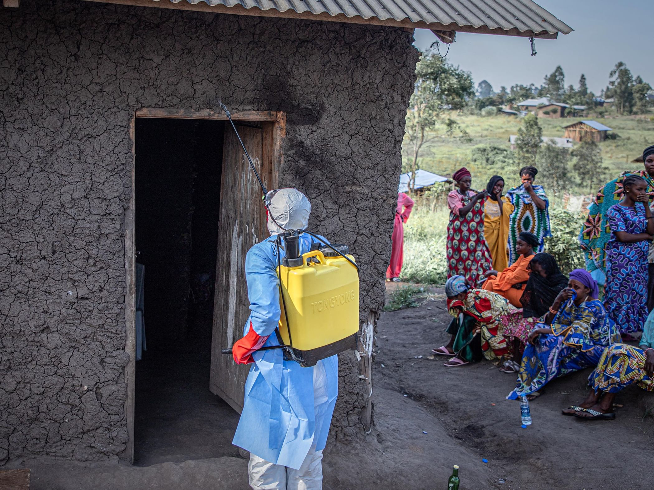 Ebola cases in DR Congo rise to 689; WHO warns of further spread
