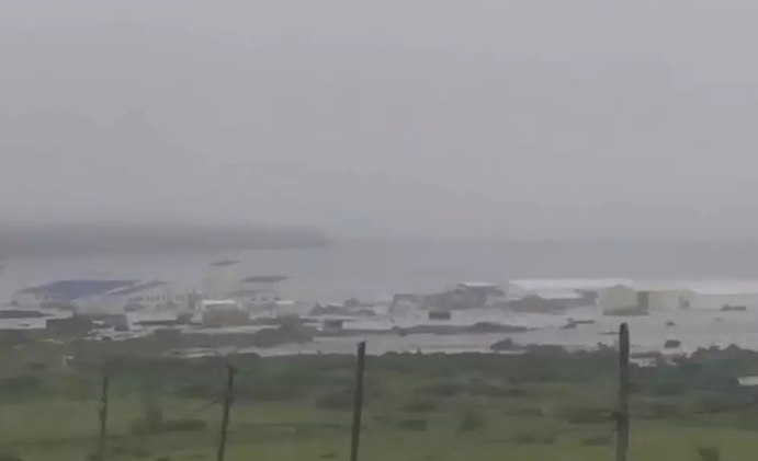 8.8-magnitude earthquake causes tsunami in Russia, Japan