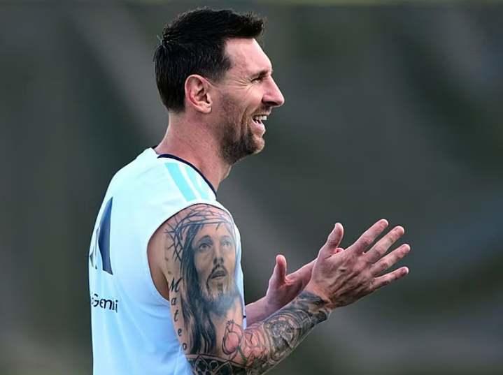Lionel Messi to start dead-rubber World Cup group match on bench