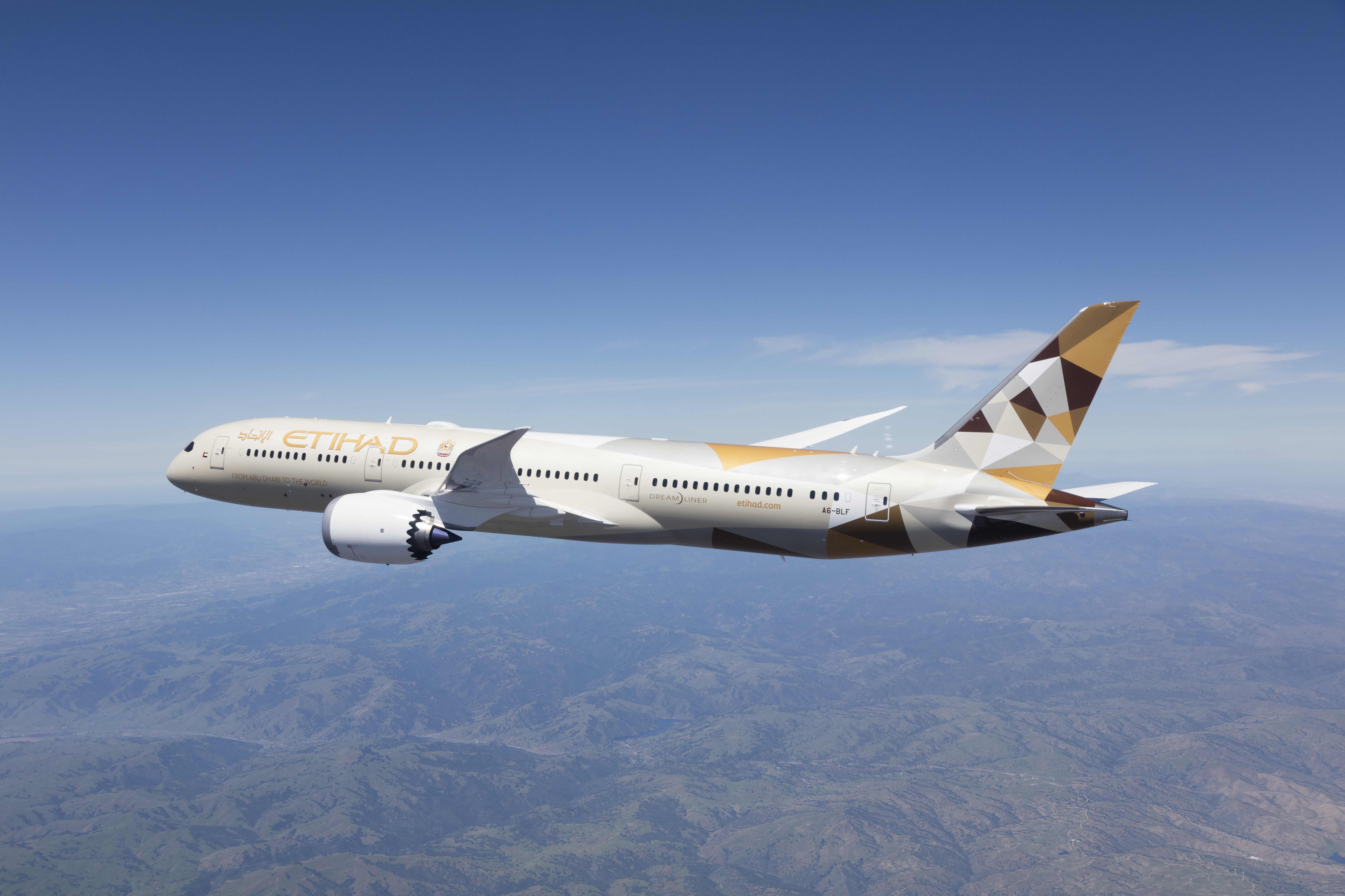 Etihad Airways named 'Official Airline' partner of 1 Billion Followers Summit