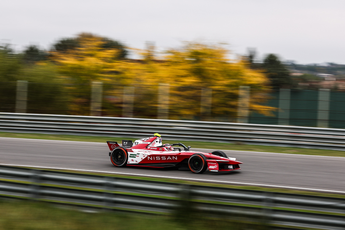 Shell technical partnership keeps Nissan Formula E Team’s ambitions on track  